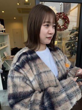 ウル(uLu.) 韓国ヘア/レイヤースタイル/レイヤーカット/グレージュ/20代人気