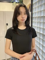 エイチ(H)&nbsp;アンブレラカラーアッシュグレーベリーショート切りっぱなしボブ