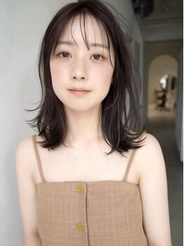 サン(SAN)の写真/まっすぐなだけじゃない。柔らかさと艶感を両立したストレートで、貴方の魅力を引き出します＊