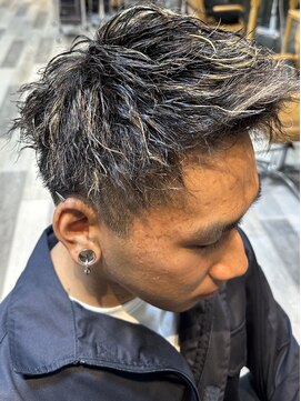 コル アサヒカワ(col asahikawa) ぶち上げツイストパーマ