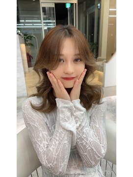 ロンドルピナス 小倉(Lond Lupinus) ミディアムヘア暗めカラー/デザインカラー/フェイスフレーミング