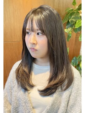 ユキ 八事(yukii) オリーブベージュ/透明感カラー/レイヤー/ミディアムレイヤー