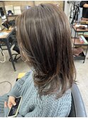 大人女性の魅力を引き出す“顔周りデザイン”