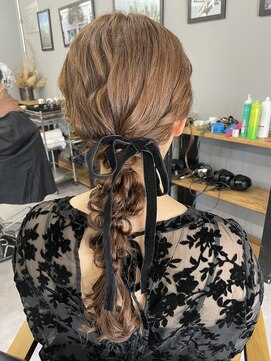 ウェイビー 桜木町店(WAVY) 【WAVY hair set】ふわふわ編みおろしスタイル