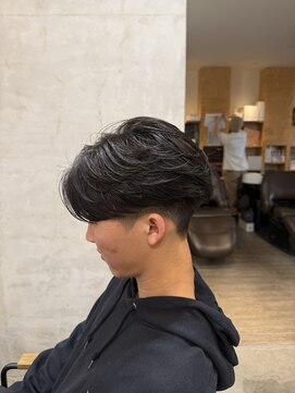 メンズクル(men's quru.) ニュアンスパーマフェザーパーマ刈り上げセンターパート春日井駅