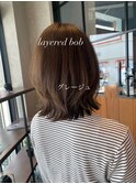 レイヤーボブ/グレージュカラー