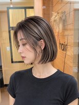 アップ(A+hair)&nbsp;くびれショートボブ40代50代グレイカラー白髪染め白髪ぼかし