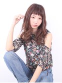 女性らしい無造作くびれウェーブ　ふわミディ