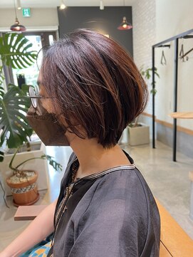 ヘア サロン ルート 幕張(Hair Salon ROUTE) 《大人可愛い》20代30代40代前下がり丸みショート[ROUTE 幕張店]