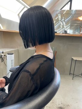 リール 銀座(R'EEL) 地下風ストレートボブ×ダークアッシュ