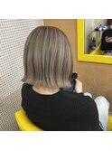 【Asante】ミルクティー＋ローライト　切りっぱなしボブ