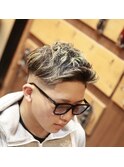 ＜理容室＞＜バーバー＞フェザーアップ