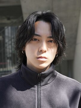 フィフス 大分(fifth) 大分メンズナチュラルセンターパートウルフ緩めニュアンスパーマ