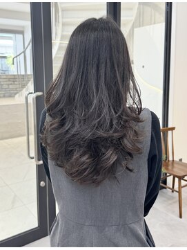 エブリ(evri) 「evri」ロングレイヤー　レイヤー　レイヤーカット　ワンカール