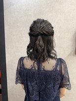 メゾンドムニ 恵比寿(Maison de MUNi)&nbsp;ふんわりハーフアップ