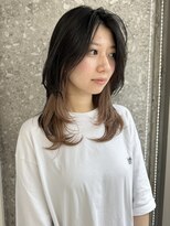 サンク 原宿 表参道(cinq) フェイスフレーミングインナーカラーハッシュカットグレージュ