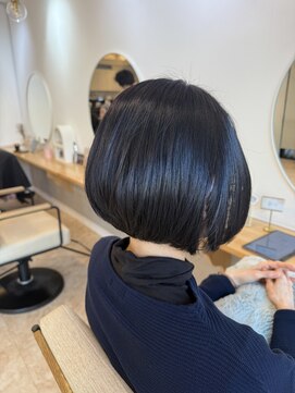 ブルーム(BROOM) 前下がりボブ