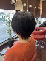 スティーナ(SUTEANA)&nbsp;上品な前下がりショート