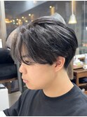 毛流れセンターパート/刈り上げ/ハイライト/メッシュ/シルバー