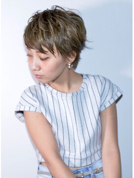 バズ ヘアーメイク(buzz Hair make) [buzz-Hair make] ショートスタイル　モード・ミルクティー
