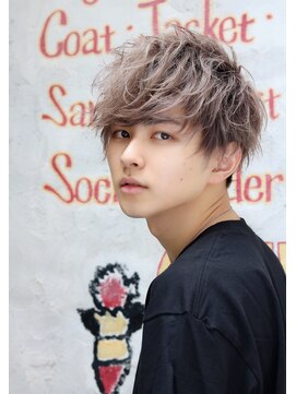 ネイビー(NAVY) スウィングフェザーマッシュ 透明感 外国人風 グレージュ