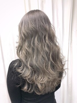 アンククロス 青山店(ANKH CROSS) 【アンククロス青山】透明感グレー☆