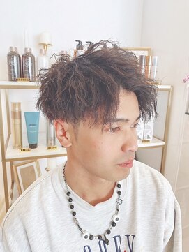 ファミリア(familiar) ツイストパーマ