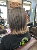 グラデーション×ハイライト×スモーキーベージュ