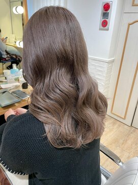 ネオリーブ チロル 横浜西口店(Neolive CiroL.) まろやかベージュ☆