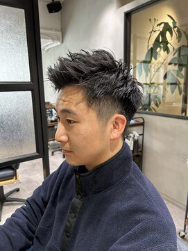 リリアン バイ リトル(Lilian by little) アップバング×フェードカット