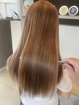 フォリア(Foria) 髪質改善カラー