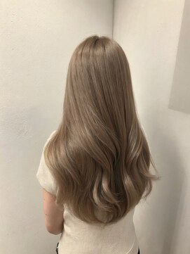 ミエルヘアーエスト 新宿店(mielhair est) ウエラケアハイブリーチ小顔カット透明感カラーハホニコTR