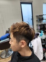 オラ ボーテ(Aura Beaute)&nbsp;メンズハイトーントパーズグラデーションフェードベリーショート