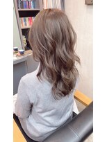 オト(oto) 女性らしさに品を添える 優雅なロングウェーブ/透明感/艶感