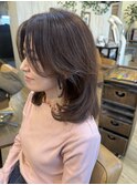 くびれミディアムロング