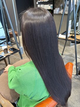 インス(ensue) 20代30代40代髪質改善ストレート◎さらつやストレート美人