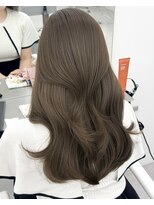 アマトウキョウスマートサロン(AMA TOKYO×Smart Salon)&nbsp;韓国ヘア　透明感カラー　オリーブ