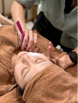 タブー tabooの写真/感動のトータルケア。カット＋カラーにシェービングをプラスして、見違えるほどの透明感へ