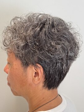 クルム(KURUMU) 外国人風ナチュラルスパイラルパーマ/極道パーマ/ゆるふわパーマ