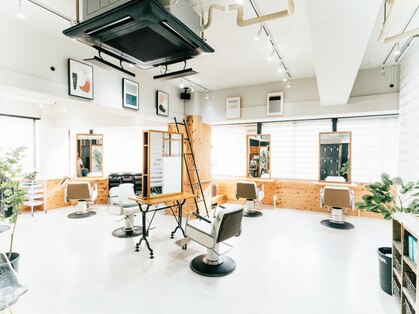 ウタシロイロ(uta shiroiro)の写真