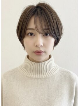 ウィールールピヴォクロス(WE RULE pivot cross) 20代30代40代50代/大人可愛い丸みショートボブ/透明感グレージュ