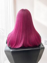 カットカットカットヴェンティ(Cut!Cut!Cut!VENTI)&nbsp;高発色ピンク×艶ストレートロング