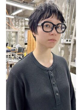 イン(in.) 黒髪ショート/大人おしゃれヘア