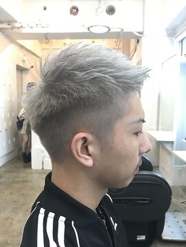 ツーダブルバイフィフス 西梅田店(WW.. by fifth) ホワイトジェットモヒカン【メンズサロン/梅田/JR大阪/西梅田】