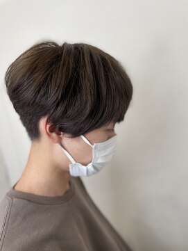 リタ(rita) #ブリーチ #メンズカラー #ハイトーン #ミルクティーベージュ