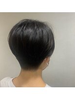 イーチ ヘアーアンドトータルビューティ(each hair&total beauty)&nbsp;スッキリ刈り上げショート 【青木元子】
