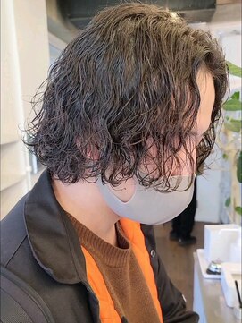 フィフス 原宿(fifth) ミディアムセンターパート波巻きツイストスパイラルパーマ