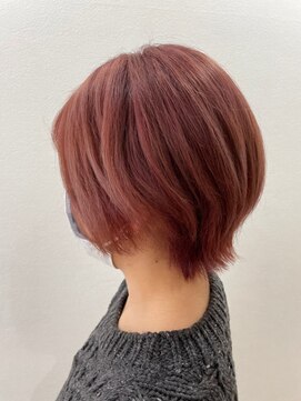 モルニ(MORNI) レッドカラー_マロンベージュ Aラインボブ かきあげ