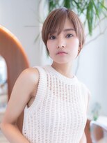 20代30代大人可愛いグレージュカラー斜めバングショートボブ
