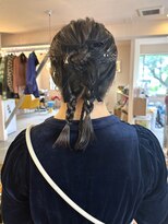 トゥーグッド(too good)&nbsp;個性派ハーフアップ